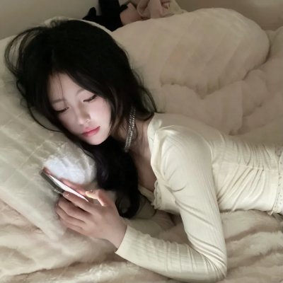 蓝眼睛波利